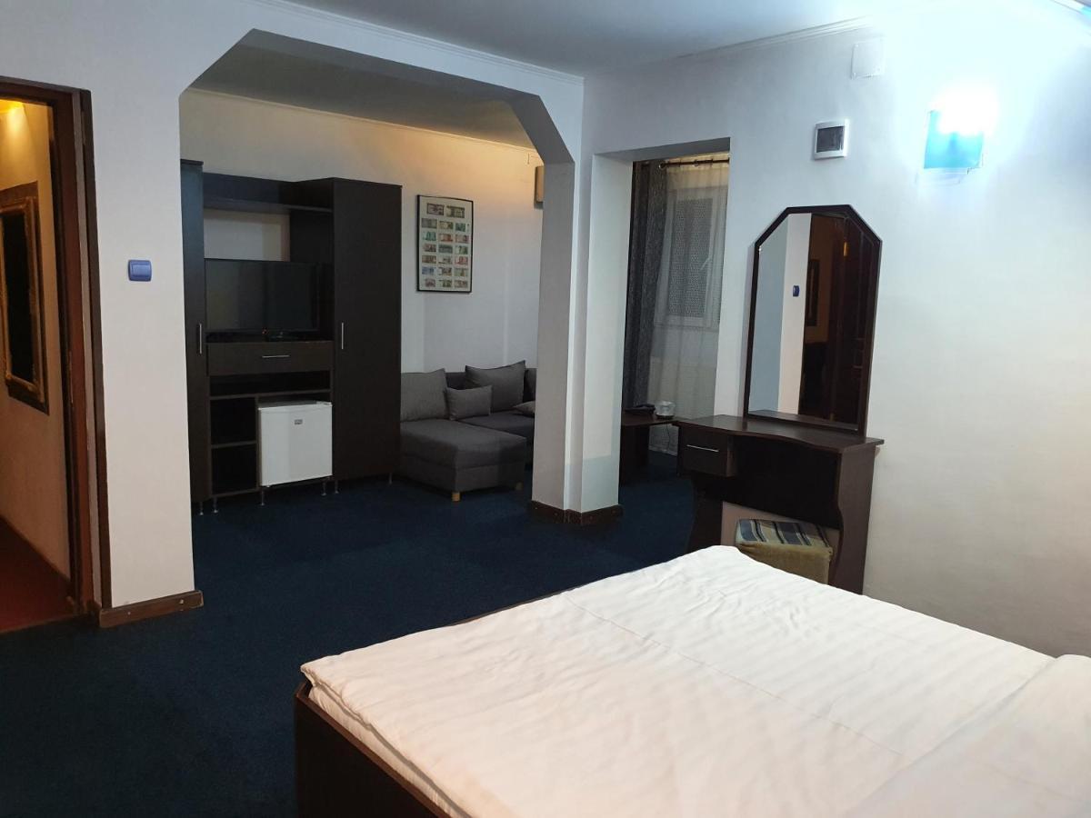 Motel Davios Târgu Jiu Εξωτερικό φωτογραφία