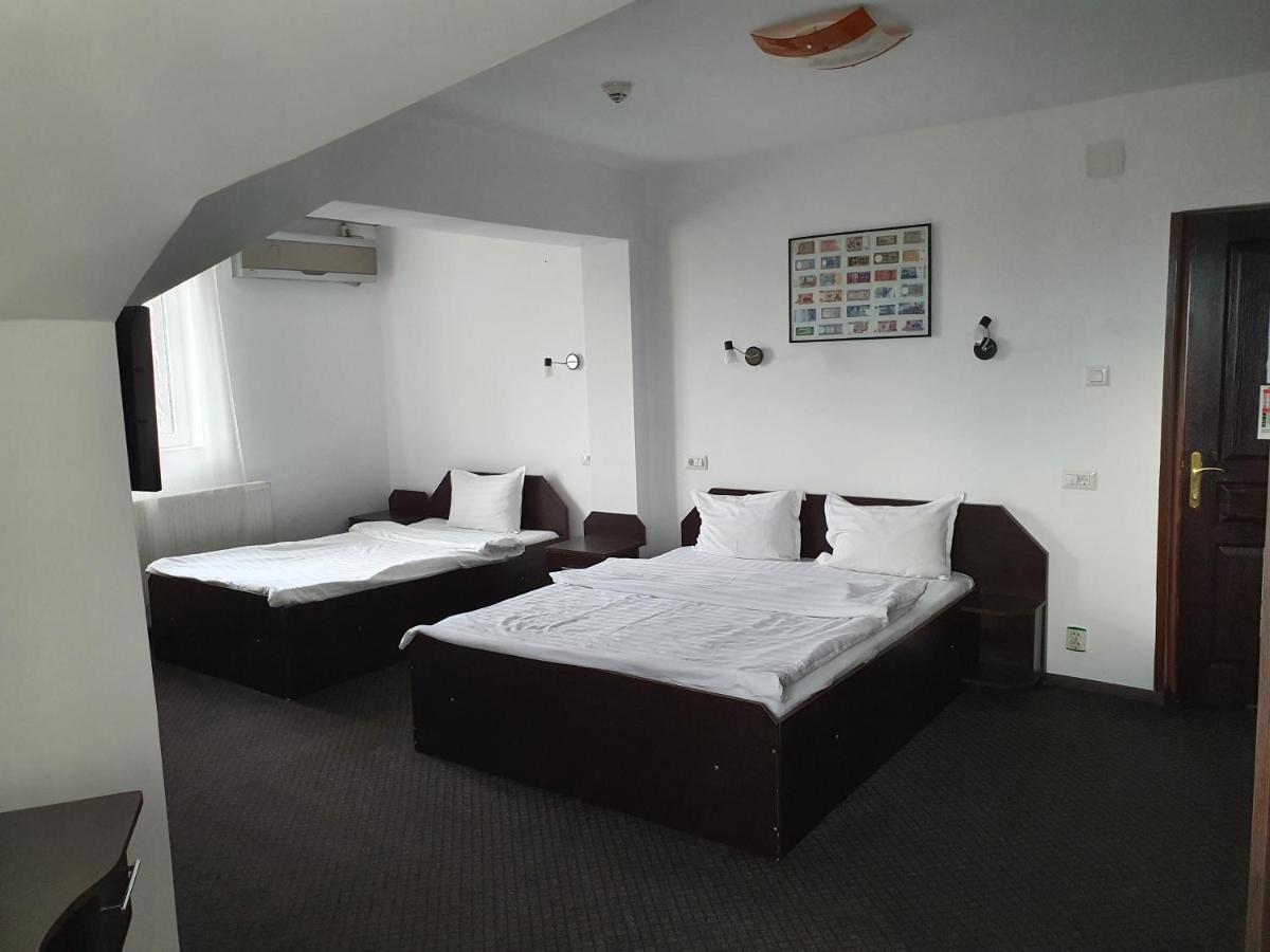 Motel Davios Târgu Jiu Εξωτερικό φωτογραφία
