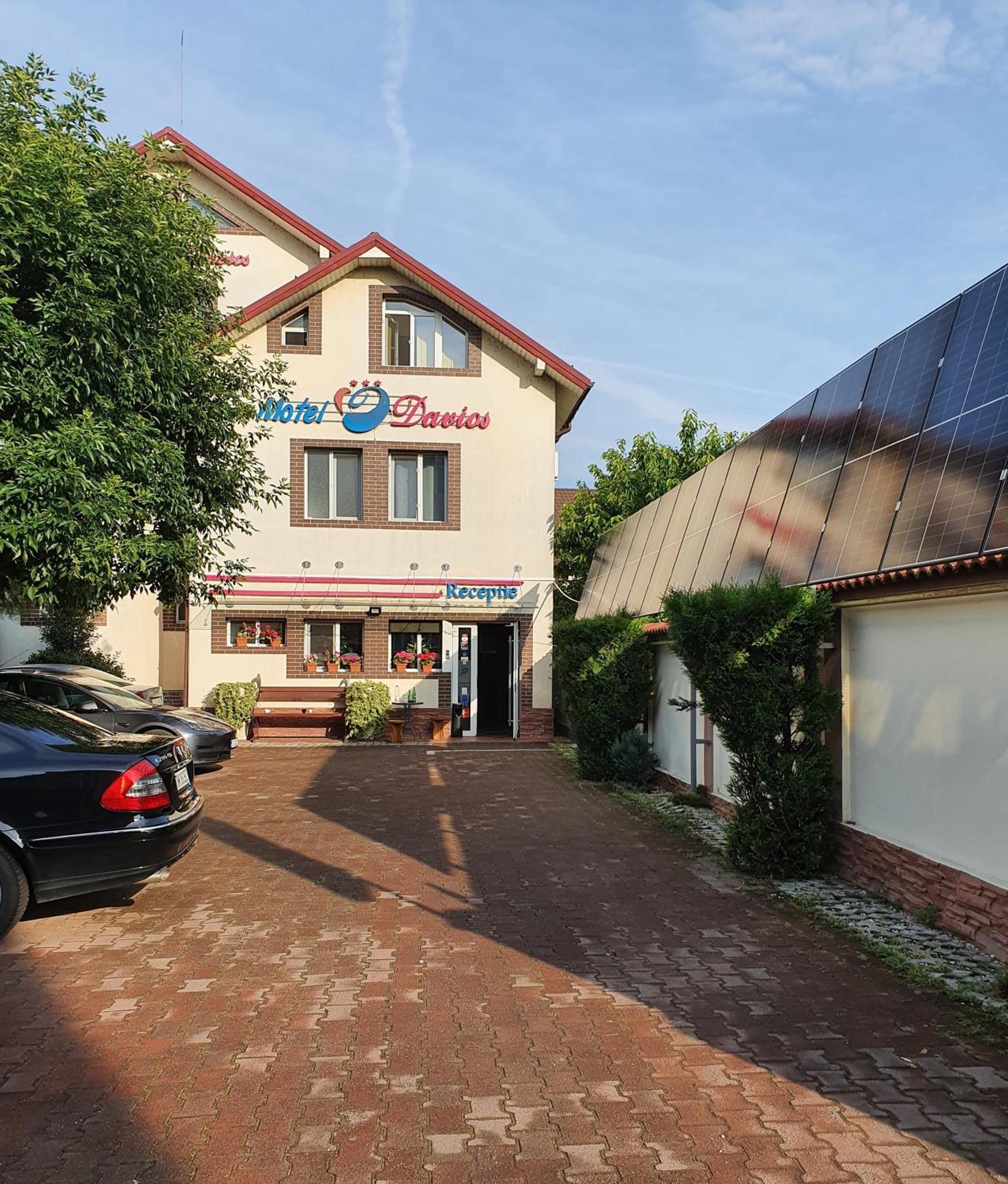 Motel Davios Târgu Jiu Εξωτερικό φωτογραφία