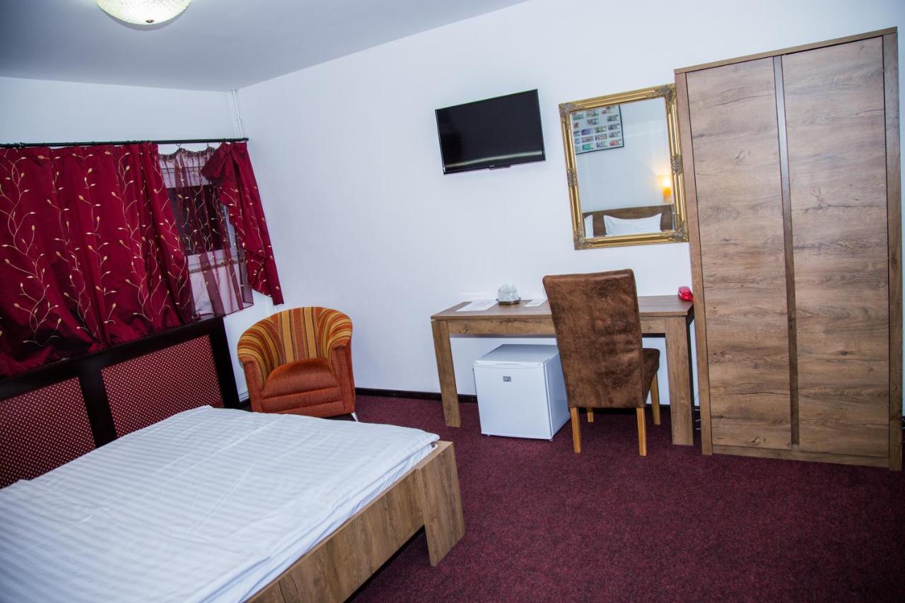 Motel Davios Târgu Jiu Εξωτερικό φωτογραφία