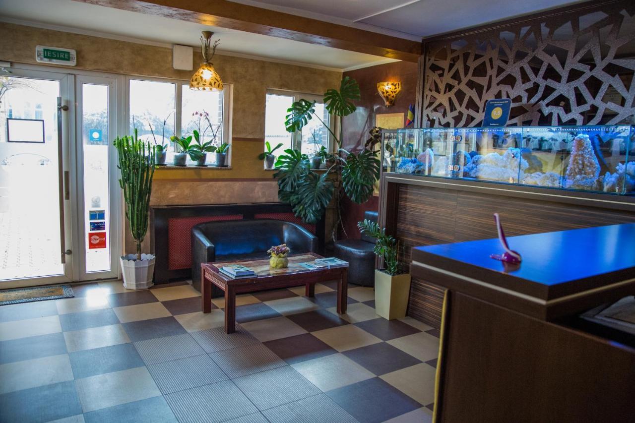 Motel Davios Târgu Jiu Εξωτερικό φωτογραφία