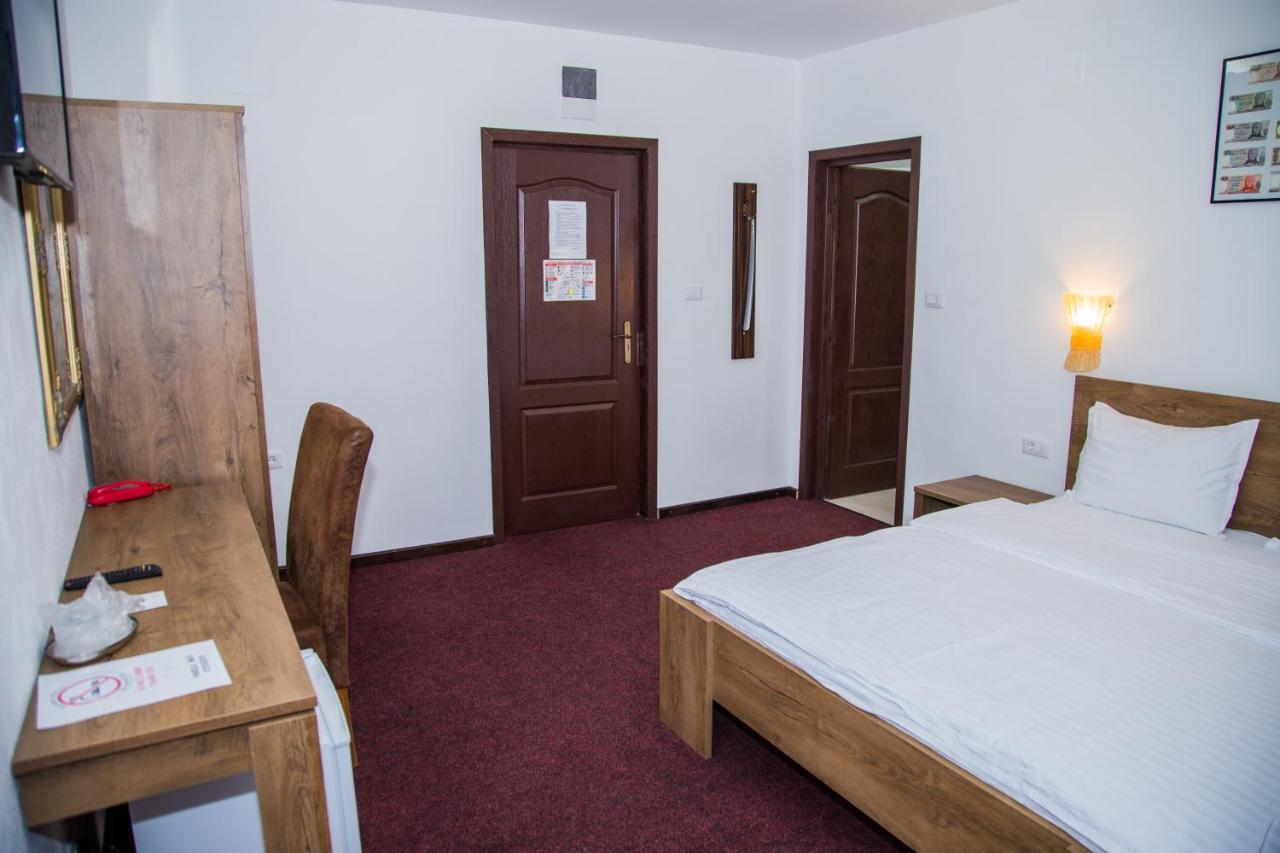 Motel Davios Târgu Jiu Εξωτερικό φωτογραφία