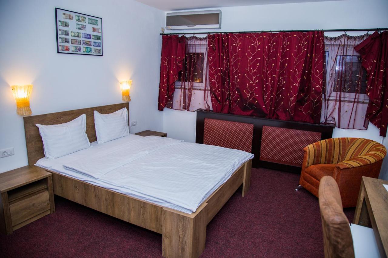 Motel Davios Târgu Jiu Εξωτερικό φωτογραφία