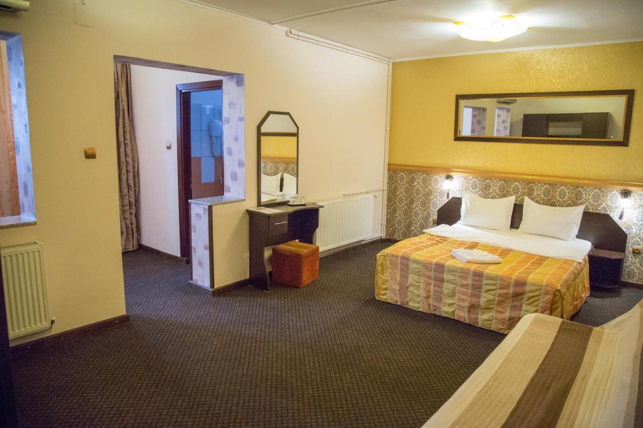 Motel Davios Târgu Jiu Εξωτερικό φωτογραφία